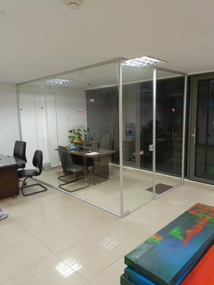 oficinas en vidrio10